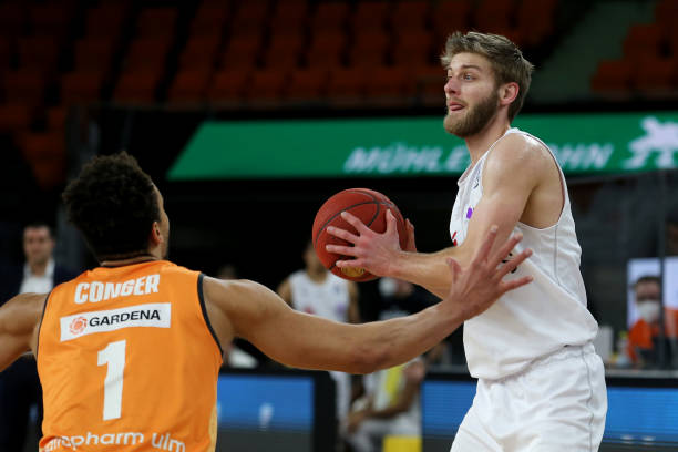 在灯光与欢 在灯光与欢