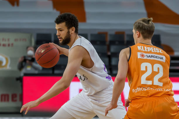 出错误判断 出错误判断